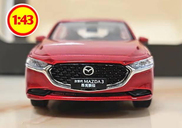 MAZDA 3 AXELA  RED SOUL 1/43 — foto 3